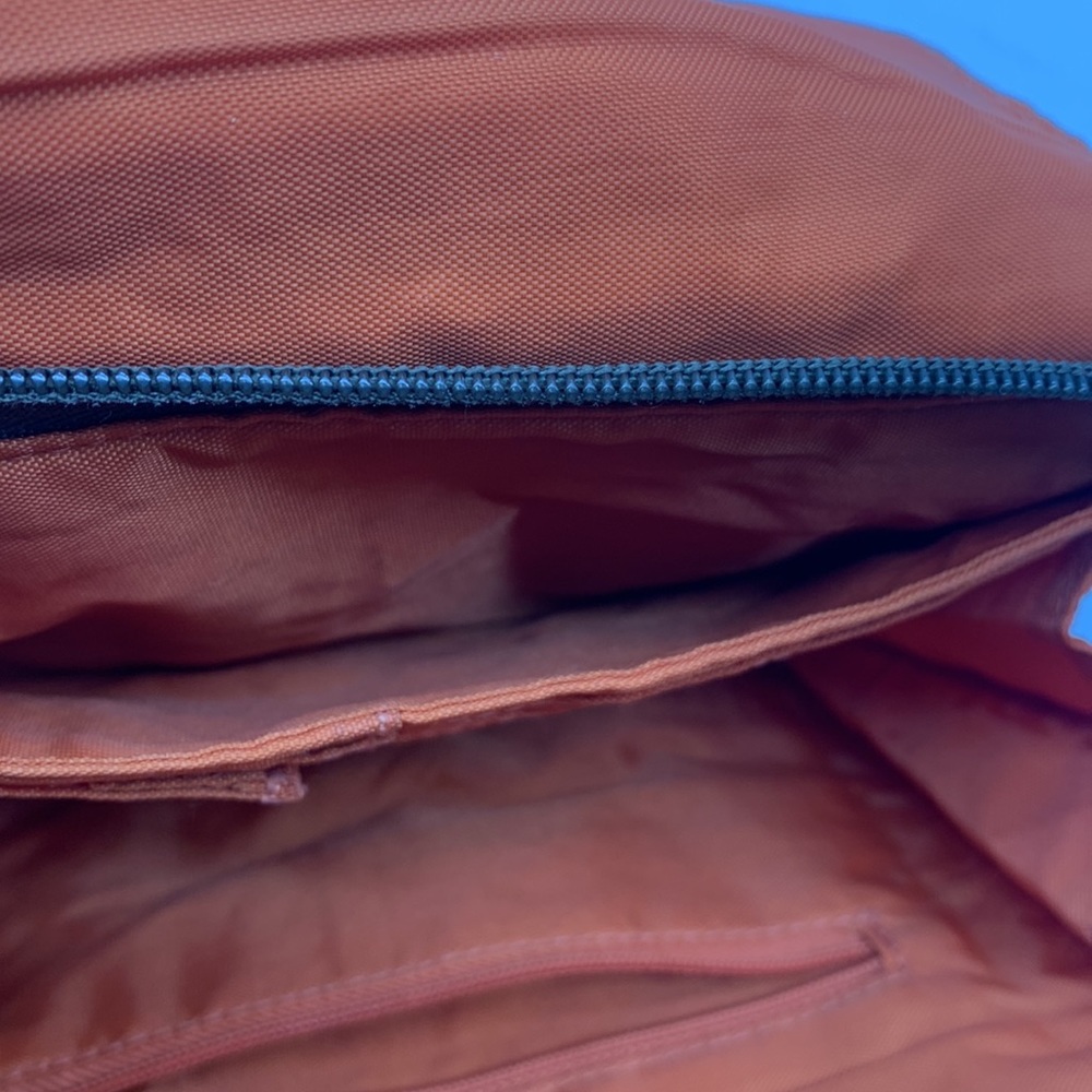 Baggalini Dark Green Nylon Lightweight Travel Bag with built in wallet MCB3617 - Picture 7 of 9